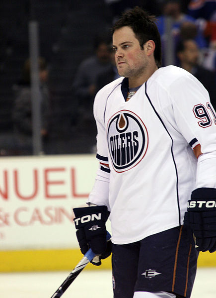 Mike Comrie is the Ex husband of Hilary Duff. 