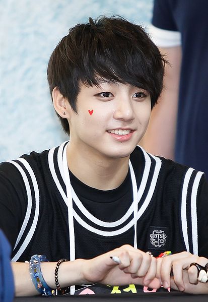 Is Jungkook Single or in a Relationship? Let's know about his relationship timeline. 