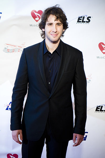 Who Is Josh Groban? Is he single or dating anyone? 