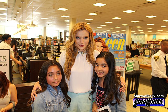 Who Are Bella Thorne Siblings? Let's know about them. 