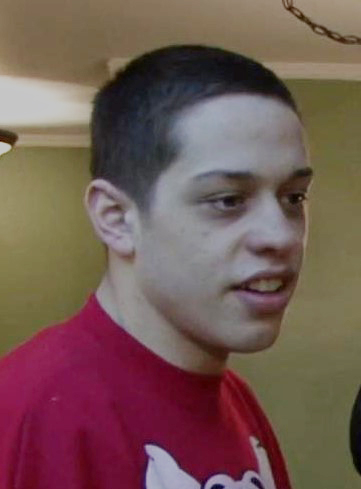 Why Is Pete Davidson a Multiple Ethnicity Guy? Let's see the truth. 